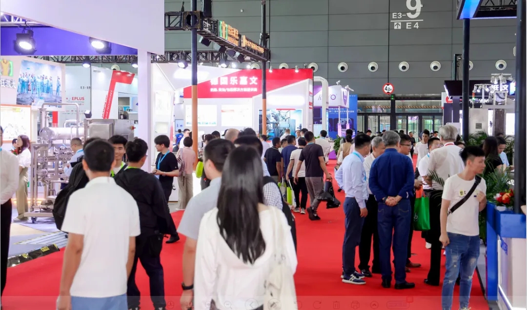中欧（中国）乳业集团党委书记、董事长唐洪峰一行参加中国乳制品工业协会第三十次年会暨2024中国（国际）乳业技术博览会