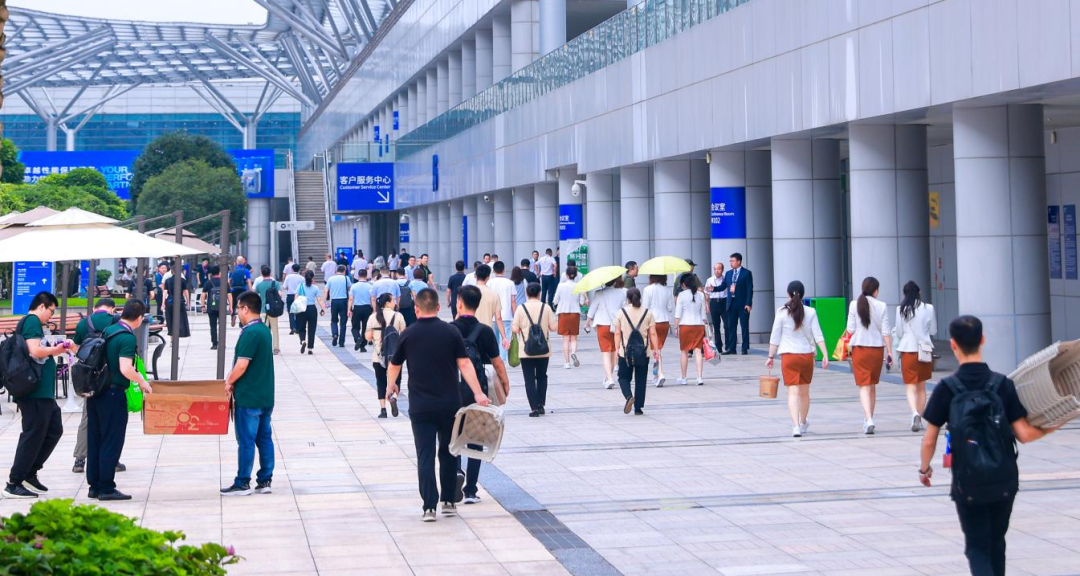 启航新征程 点亮新赛道丨中欧（中国）乳业集团参加第十四届中国奶业大会暨D20峰会，荣获“中国乳制品生产企业现代化等级5A级”评定殊荣