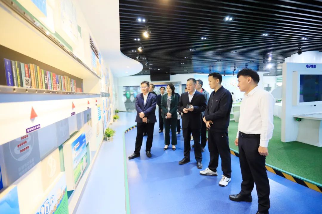 中欧（中国）| 省农投集团董事长李晓寰一行莅临中欧（中国）调研指导工作