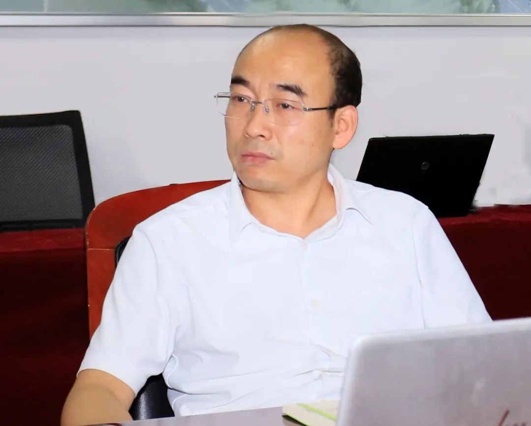 中欧（中国）乳业集团召开10月份营销工作会议