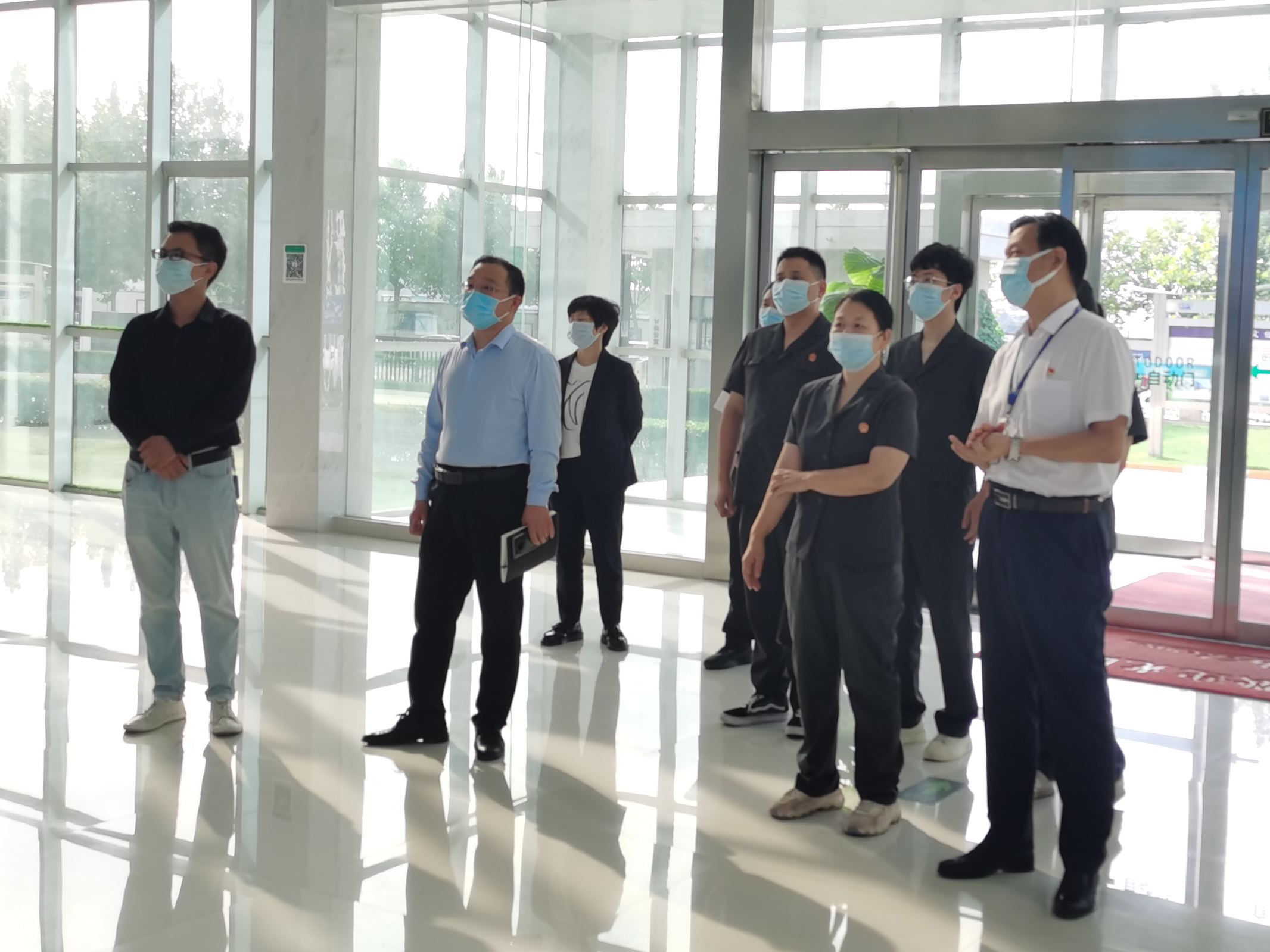 中欧（中国） | 郑州市管城区法院知产审判服务企业座谈会在中欧（中国）乳业集团召开