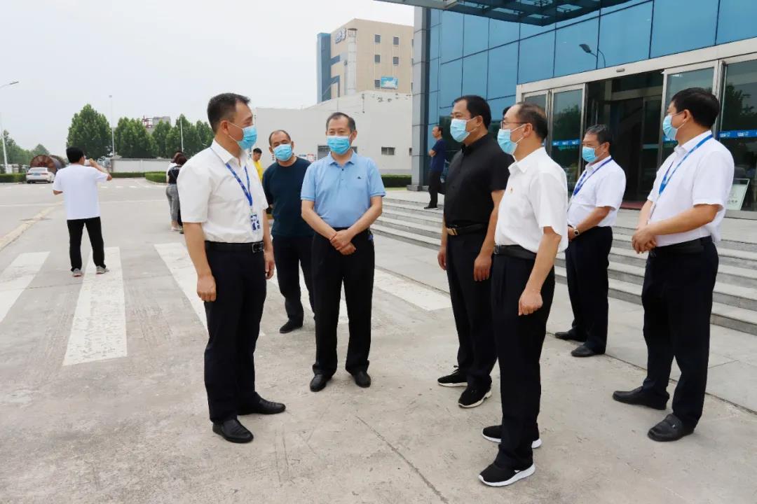 郑州市安全生产双重预防体系建设现场观摩会在中欧（中国）乳业集团郑州分公司召开