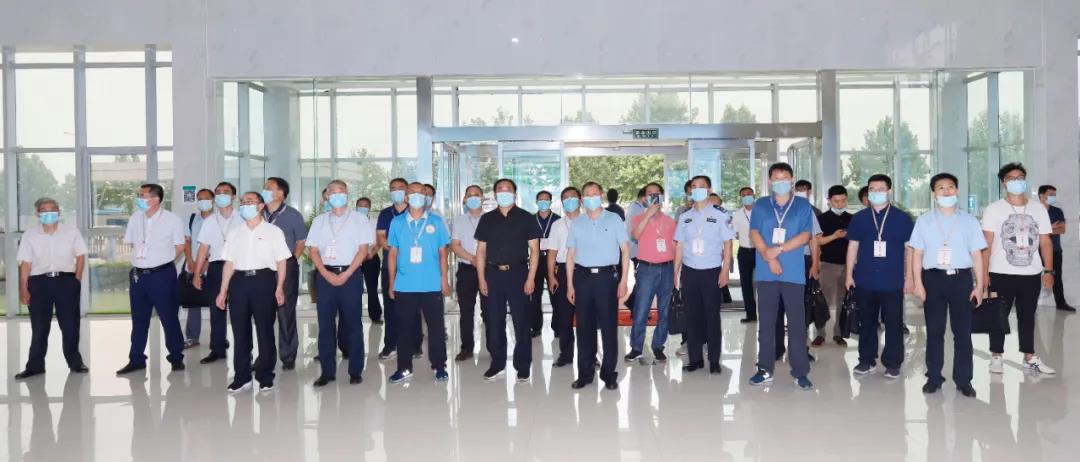 郑州市安全生产双重预防体系建设现场观摩会在中欧（中国）乳业集团郑州分公司召开