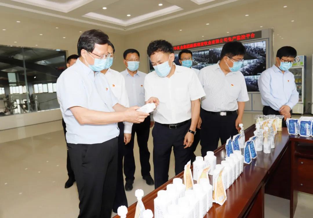 快讯 | 河南省委常委、省纪委书记、省监委主任任正晓莅临中欧（中国）乳业集团新蔡瑞亚牧场调研