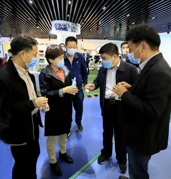 郑州市人大副主任孙黎、市政府副市长李喜安一行 莅临中欧（中国）开展“三送一强”活动
