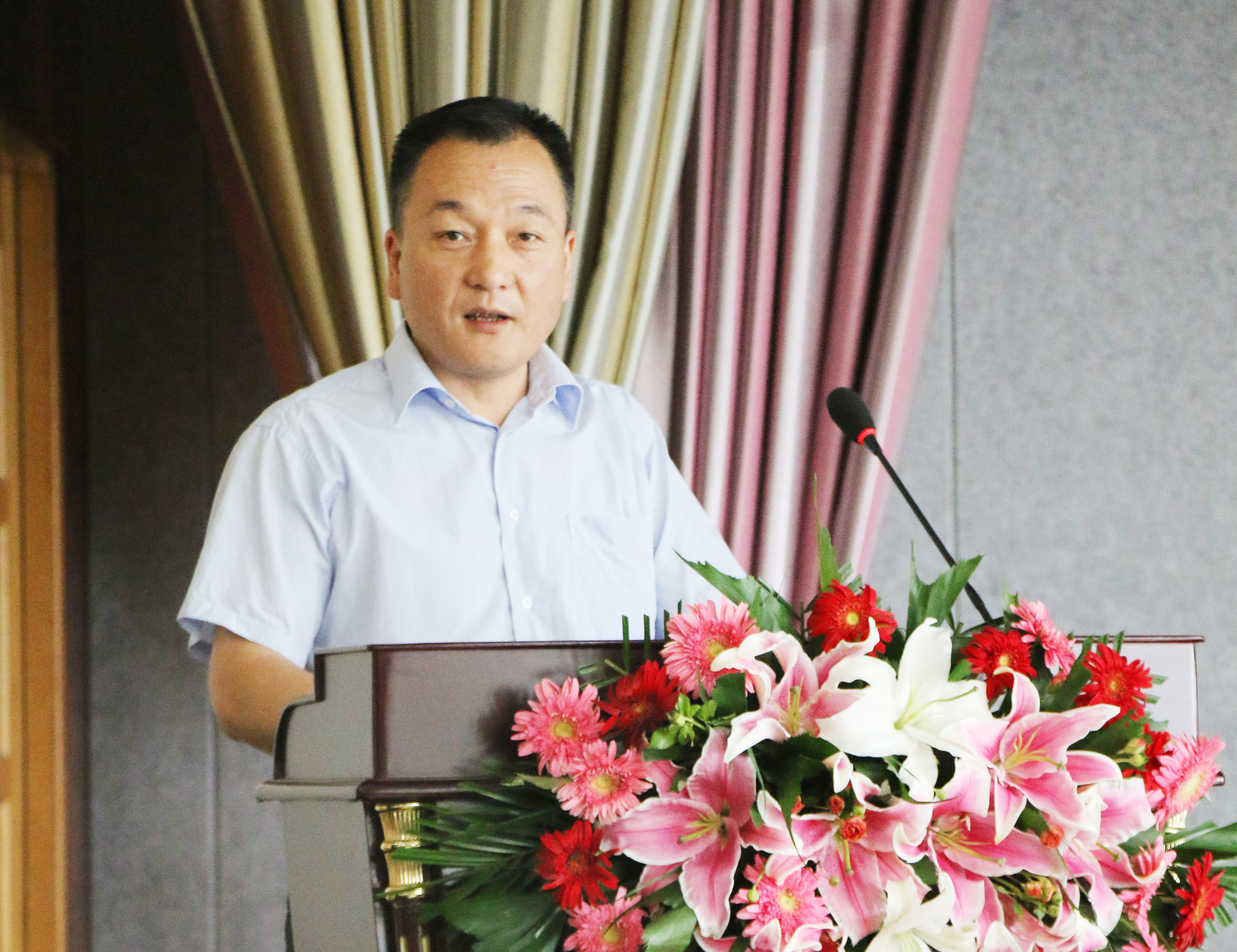 扬帆再起航 | 中欧（中国）乳业集团养殖、饲料事业部2019上半年总结表彰暨下半年工作部署大会隆重召开