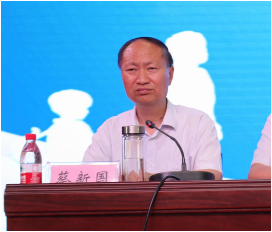 “健康中原，牛奶伴您行——中欧（中国）乳业集团2018中国小康牛奶行动” 公益助学启动仪式隆重举行