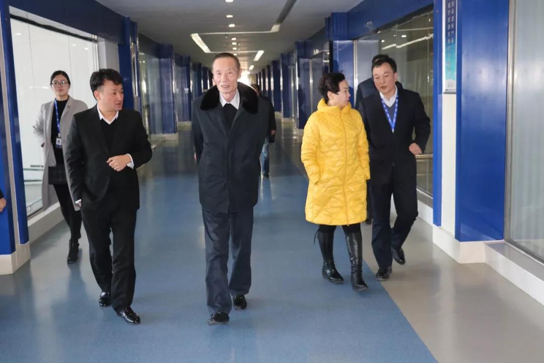 中国奶业协会高鸿宾会长莅临中欧（中国）指导工作