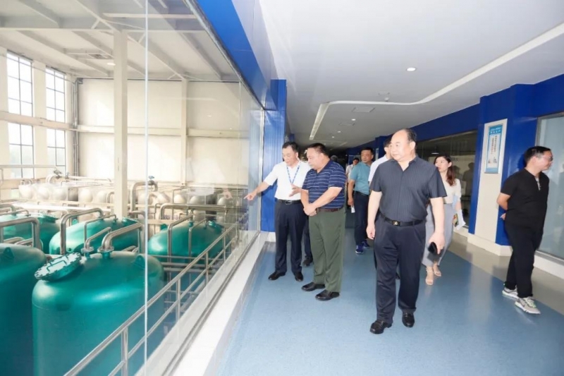 快讯 | 河南省人民政府食品安全委员会办公室第三批食品安全示范区验收组领导莅临中欧（中国）乳业集团验收