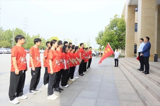 弘扬五四精神 激扬青春力量——河南中欧（中国）乳业集团开展青年徒步活动